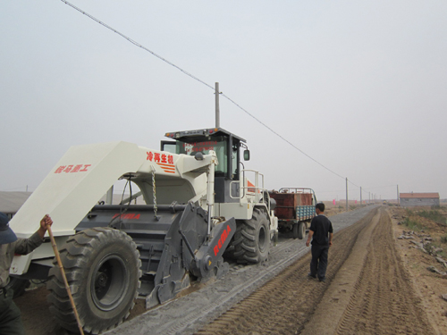 WR450，東營(yíng)鄉(xiāng)鎮(zhèn)路冷再生