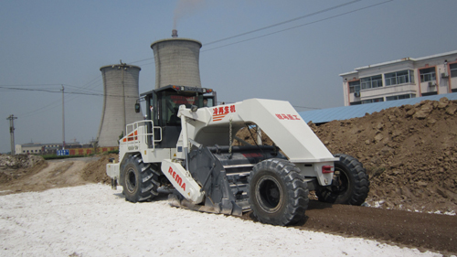 WR2100L，濱州工業(yè)場(chǎng)地灰土拌和