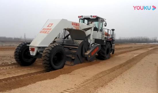 RZ530，定州灰土拌和